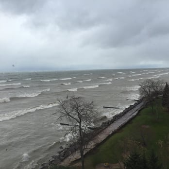 1616 Condominium - Windy day - Apartments Near Me - Wilmette, Illinois 1616 Condominium - Windy day - Apartments Near Me - Wilmette, Illinois