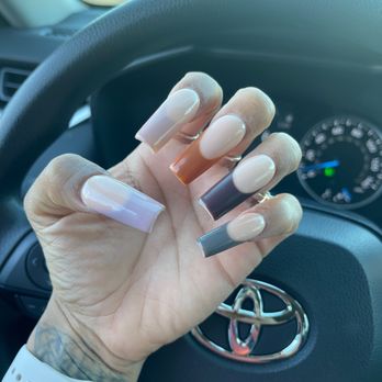 Swan Nails - Nail Salons Near Me - Las Vegas, Nevada