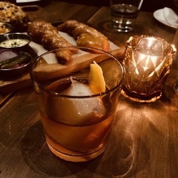 Manhattan Beach Post - Old fashioned - New American Near Me - Manhattan Beach, California Manhattan Beach Post - Old fashioned - New American Near Me - Manhattan Beach, California
