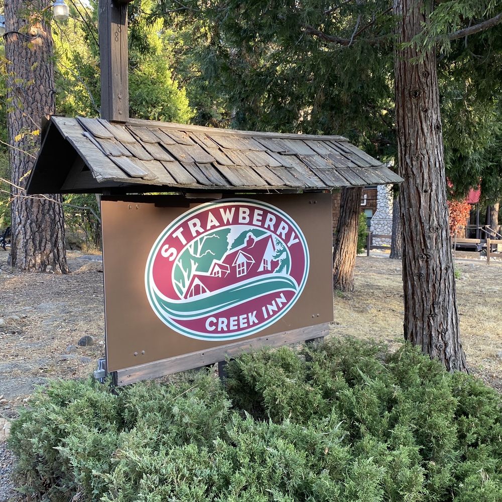 Strawberry Creek Inn - Don't miss the drive way to turn in - Hotels Near Me - Idyllwild, California