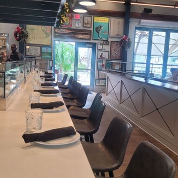 Lucky Shuck - Seafood Near Me - Jupiter, Florida