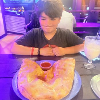 Canos Pizza Palace - Pepperoni Calzone - Pizza Near Me - Levittown, Puerto Rico Canos Pizza Palace - Pepperoni Calzone - Pizza Near Me - Levittown, Puerto Rico