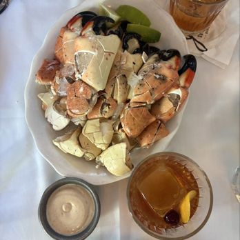 Joe's Stone Crab - Stone crabs, mustard sauce and old fashions - Seafood Near Me - Miami Beach, Florida