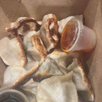 Yi Long Chinese - Pork, shrimp, chive dumplings - Chinese Near Me - Sacramento, California