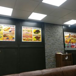 Toro's Express - Love these stone walls