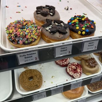 Randy's Donuts - Donuts Near Me - Culver City, California Randy's Donuts - Donuts Near Me - Culver City, California