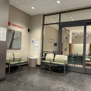 CPMC Van Ness Campus - Waiting area. - Hospitals Near Me - San Francisco, California CPMC Van Ness Campus - Waiting area. - Hospitals Near Me - San Francisco, California