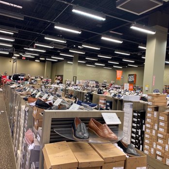 DSW Designer Shoe Warehouse - Shoe Stores Near Me - Wayne, New Jersey