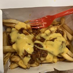 Zark's Burgers - Chili cheese fries