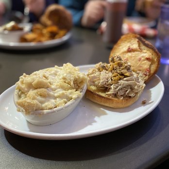 Salt + Smoke - Pulled chicken sandwich with white cheddar Mac & crackers...delicious! - Bars Near Me - Saint Louis, Missouri Salt + Smoke - Pulled chicken sandwich with white cheddar Mac & crackers...delicious! - Bars Near Me - Saint Louis, Missouri