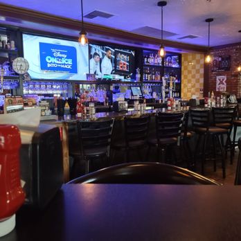 Brandon's Diner - Bar at Brandon's, while I wait for Tacos - American Near Me - Upland, California