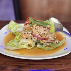 Pu Thai - Nam Sod ... oh so good