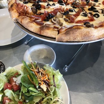 Burnt Field  - Pizza and salad. - Breweries Near Me - Boardman, Oregon