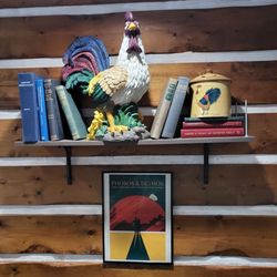 Colin’s House - The decor at Colin's is so quaint.