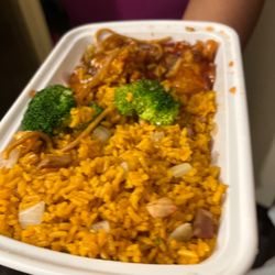 Golden House Chinese Restaurant - Sesame Beef is delicious with Pork fried rice