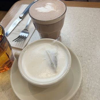 Dandy - London fog and hot chocolate - Breakfast & Brunch Near Me - Montreal, Quebec