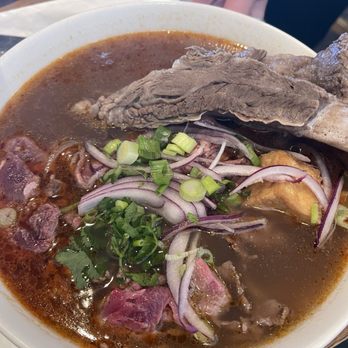 Que Viet - steak Spicy Beef Pho / Bun Bo Hue - Vietnamese Near Me - San Francisco, California