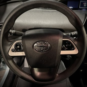 Sunset Honda - 2016 Toyota Prius Two steering wheel controls - Car Dealers Near Me - San Luis Obispo, California