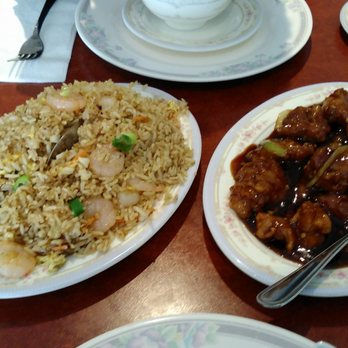 Good Luck Chinese Restaurant - Good Luck Chinese - on left shrimp fried rice, on right, wet chili chicken mild - Chinese Near Me - Scarborough, Ontario
