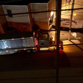 Beauport Hotel - Woken up by loud delivery trucks. - Hotels Near Me - Gloucester, Massachusetts Beauport Hotel - Woken up by loud delivery trucks. - Hotels Near Me - Gloucester, Massachusetts