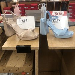 DSW Designer Shoe Warehouse - Cute Sandals by Mix No. 6