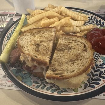 G Lodge Cafe - Hot pastrami Reuben - Breakfast & Brunch Near Me - Phoenixville, Pennsylvania G Lodge Cafe - Hot pastrami Reuben - Breakfast & Brunch Near Me - Phoenixville, Pennsylvania