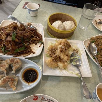 Yi Long Chinese - A feast was had - Pan-Fried Chives Dumplings, Combination Chow Fun, Honey Walnut Shrimp, BBQ Pork Bao and Chicken Fried Rice - Chinese Near Me - Sacramento, California