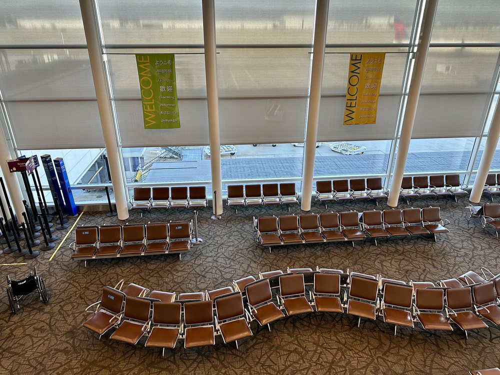 SAN JOSÉ INTERNATIONAL AIRPORT TERMINAL B Updated October