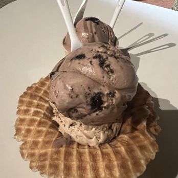 Lappert's Hawaii - Oreo Cookie Crunch and Kona Coffee - Ice Cream & Frozen Yogurt Near Me - Honolulu, Hawaii Lappert's Hawaii - Oreo Cookie Crunch and Kona Coffee - Ice Cream & Frozen Yogurt Near Me - Honolulu, Hawaii