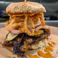 Muni’s Sports Grille - Dirty South Burger