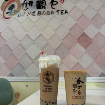 By Me Boba Tea - Hong Kong Style Milk Tea with cheese foam & boba (left)
Original Taiwan Milk Tea with boba (right) - Bubble Tea Near Me - San Francisco, California By Me Boba Tea - Hong Kong Style Milk Tea with cheese foam & boba (left)
Original Taiwan Milk Tea with boba (right) - Bubble Tea Near Me - San Francisco, California