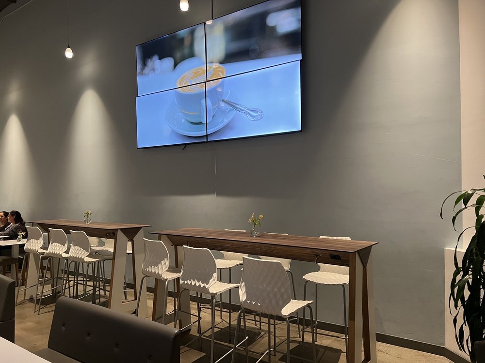 Carrara's Pastries - Moorpark