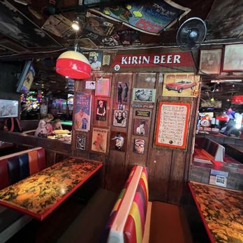 Barney's Beanery - Breakfast & Brunch Near Me - West Hollywood, California Barney's Beanery - Breakfast & Brunch Near Me - West Hollywood, California