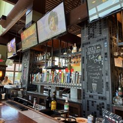 Bar Louie - The Avenue at Murfreesboro - Bar