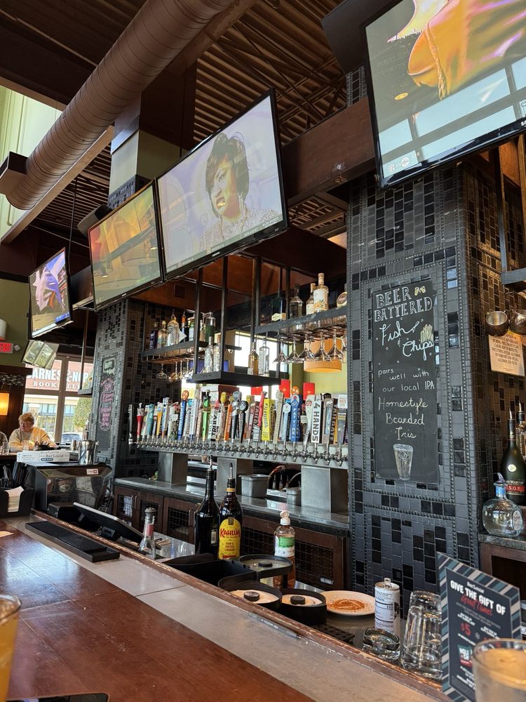 Bar Louie - The Avenue at Murfreesboro