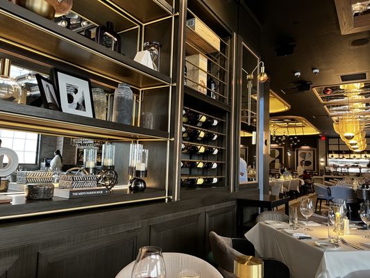 H&W Steakhouse by null