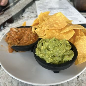 Deep Oceanfront Restaurant and Bar - Beachcomber Resort - Guacamole and Chips - Seafood Near Me - Pompano Beach, Florida Deep Oceanfront Restaurant and Bar - Beachcomber Resort - Guacamole and Chips - Seafood Near Me - Pompano Beach, Florida