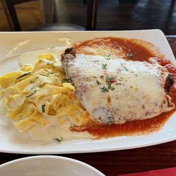 Vesuvio - Chicken Parmigiana - Pizza Near Me - Carmel-by-the-Sea, California
