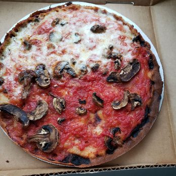 Lou Malnati's Pizzeria - Small gluten free mushroom. Half light cheese, half no cheese. - Pizza Near Me - Glendale, Arizona