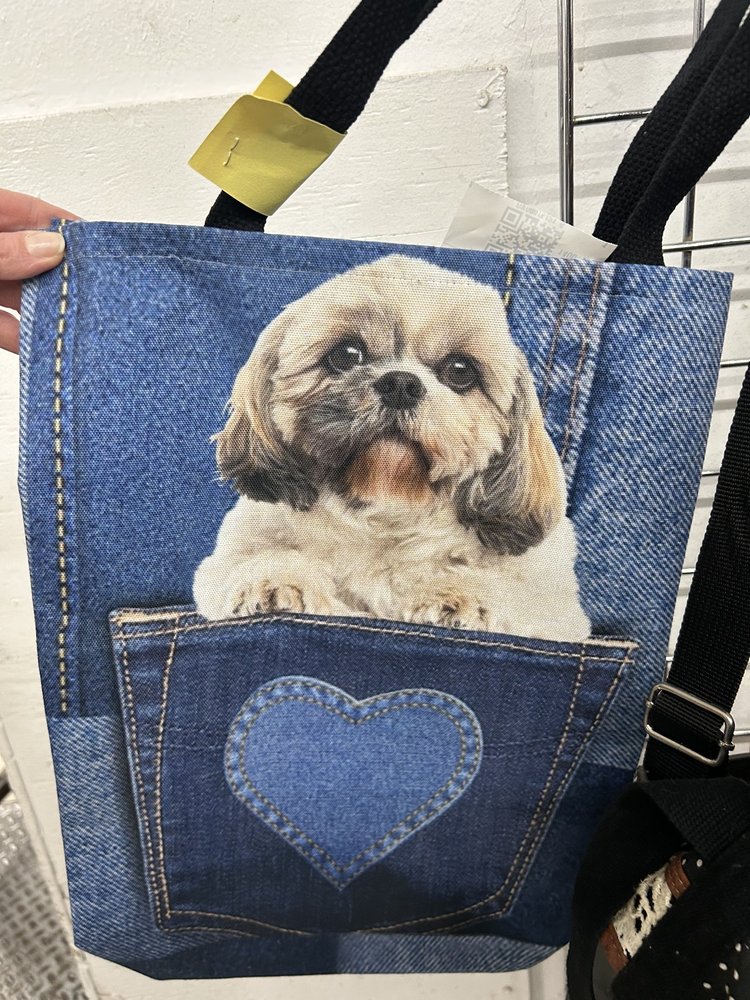 Village Discount Outlet