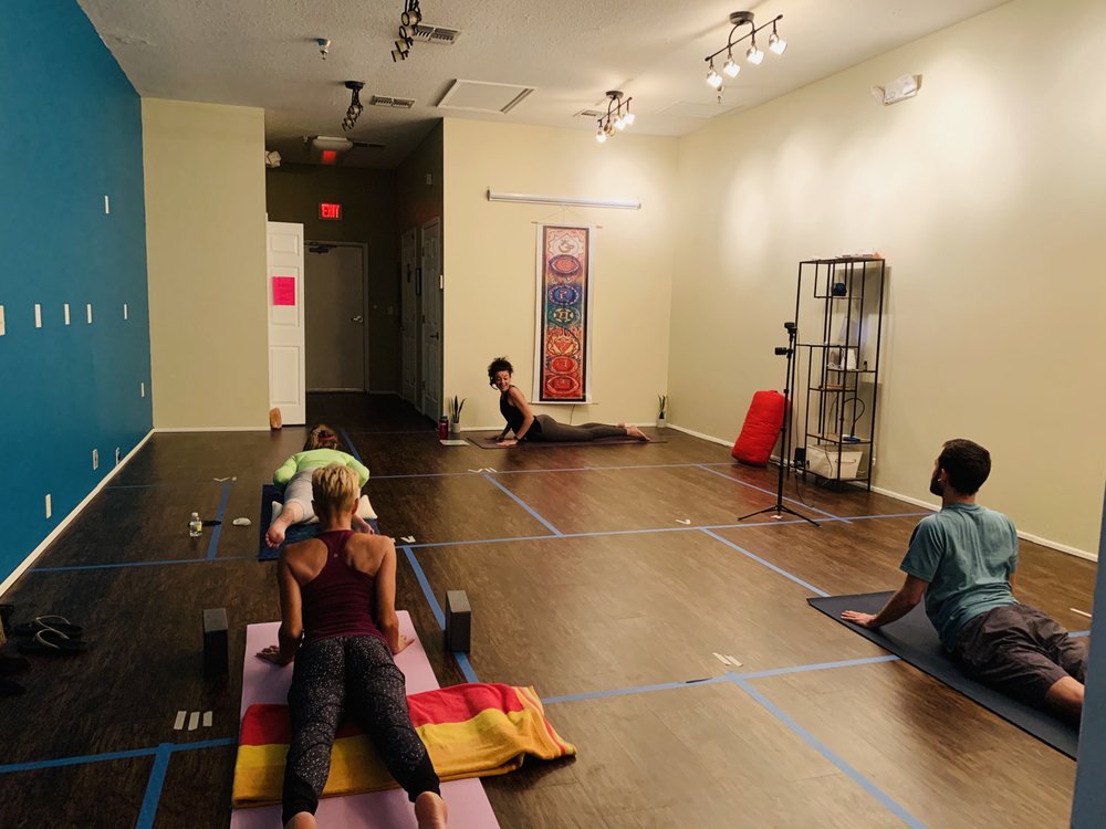 Social spots from Hanaq Prana Yoga Studio