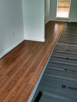 Scala's Handyman Contractors Logo