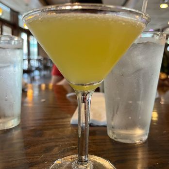 CJ Mugg's - Pineapple martini - American Near Me - Saint Louis, Missouri