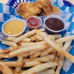 Frozenlandia - Chicken fingers and French fries