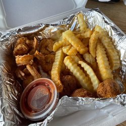 Bayou Cats Seafood Shack - Fried Cat Fish and Fries