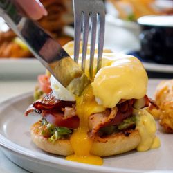 The Toasted Yolk Cafe