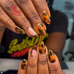 Nails by Lina