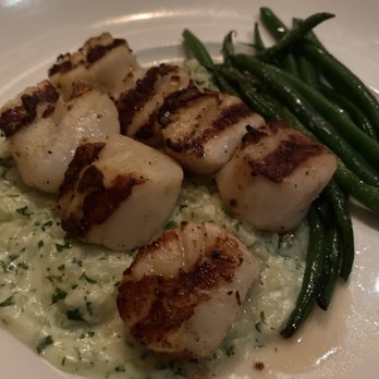 Seasons 52 - Caramelized Grilled Sea Scallops - New American Near Me - Orlando, Florida