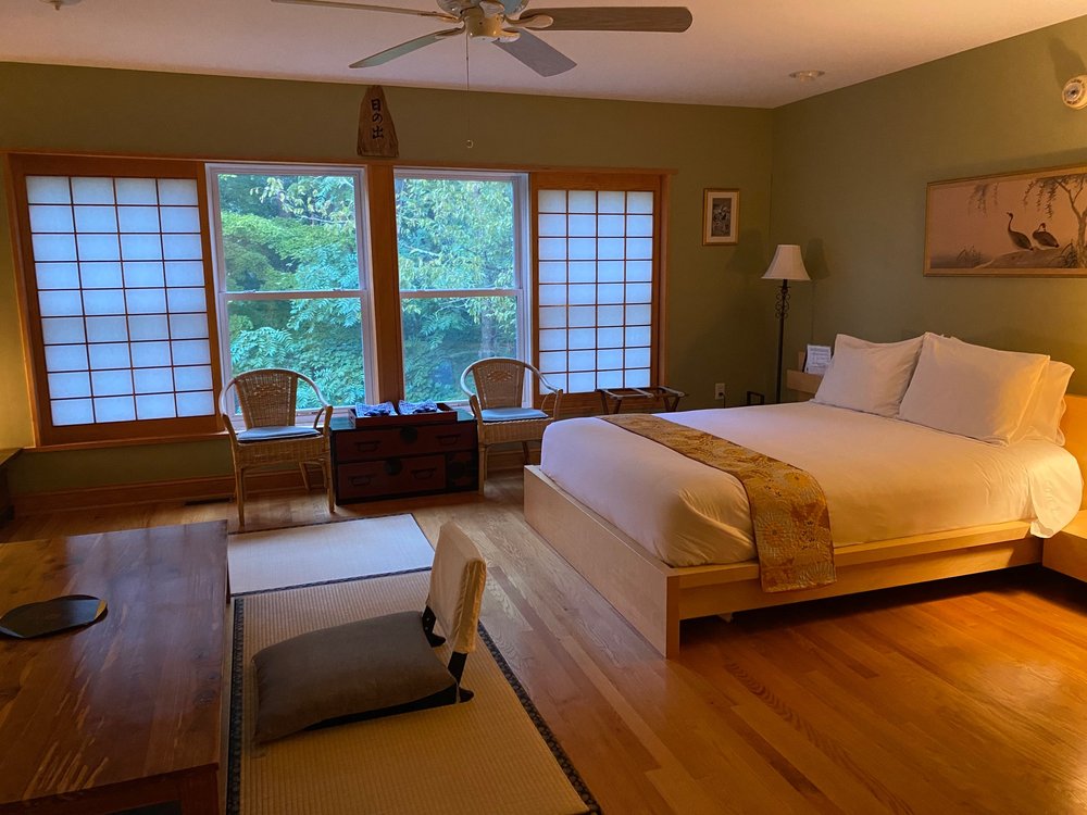 PEMBROKE SPRINGS RETREAT Updated August 2024 140 Photos & 34