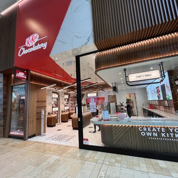 KITKAT Chocolatory - Storefront - Chocolatiers & Shops Near Me - Toronto, Ontario KITKAT Chocolatory - Storefront - Chocolatiers & Shops Near Me - Toronto, Ontario